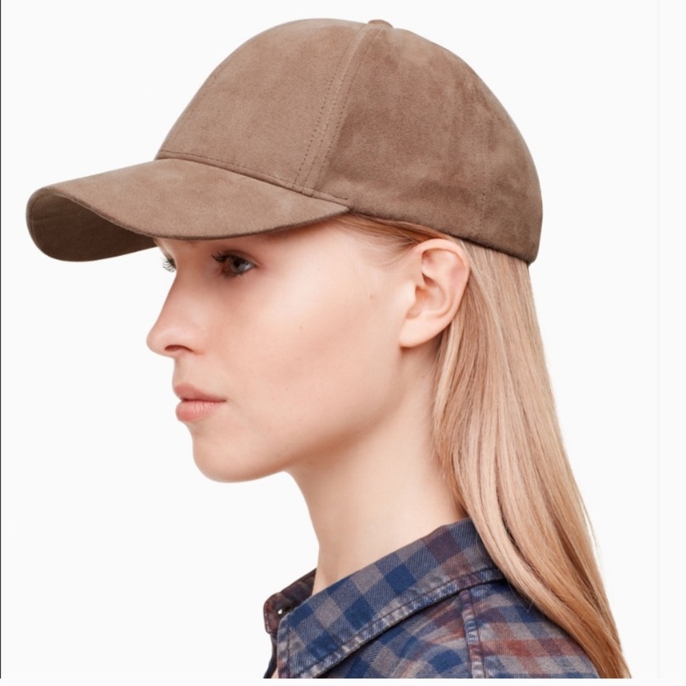 Wilfred Suede Ballcap